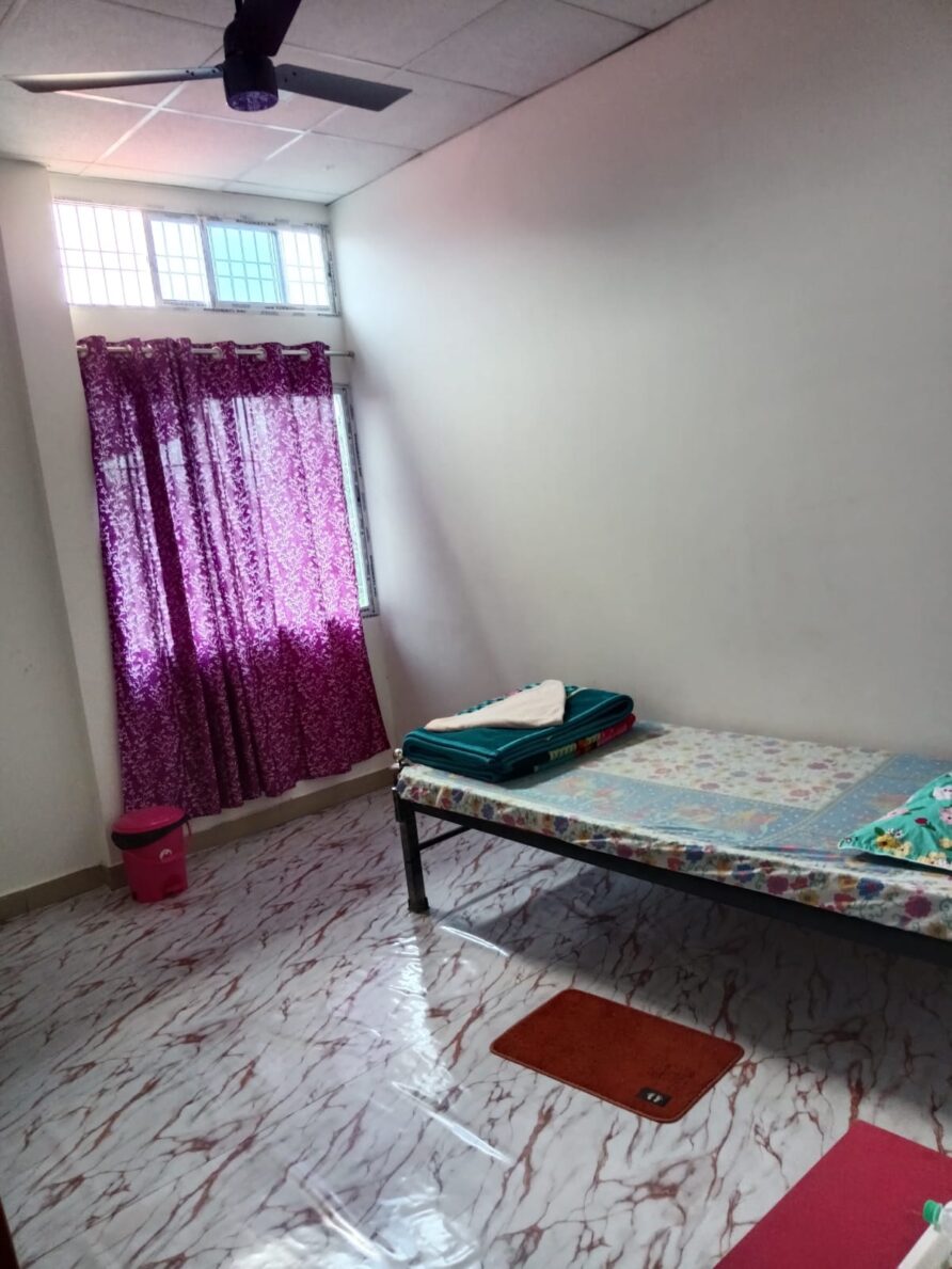 Non attested single room